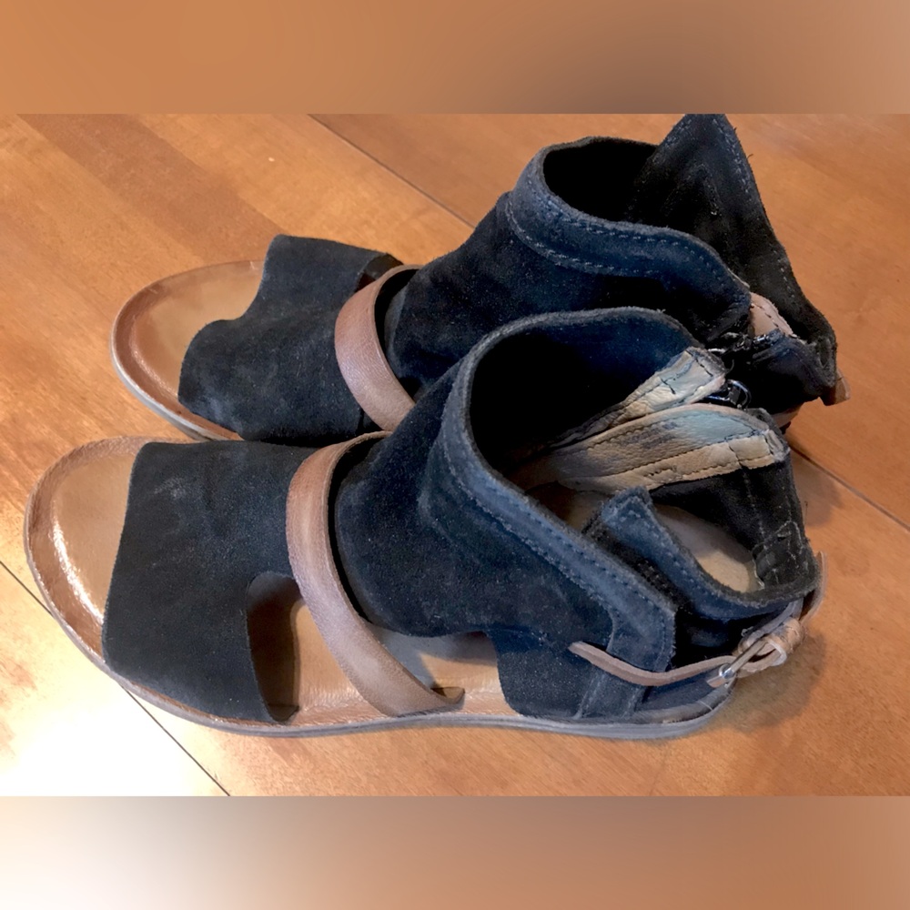 Women’s Black and Brown Open-Toe Sandal Boots - Picture 2 of 9